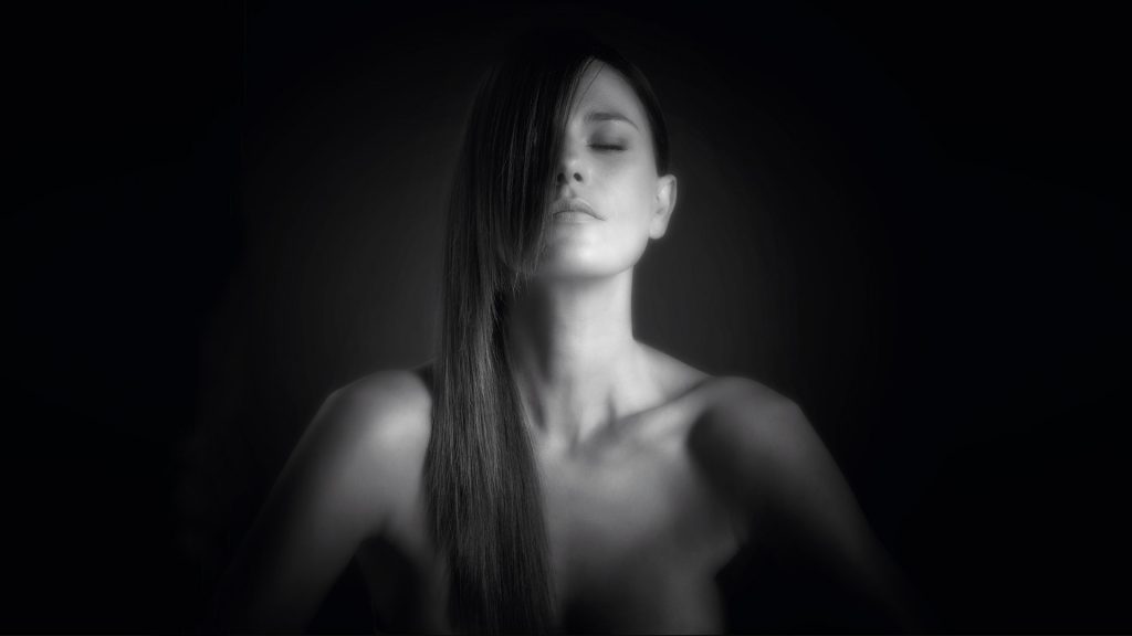 Elodie linea Shine - shot 05