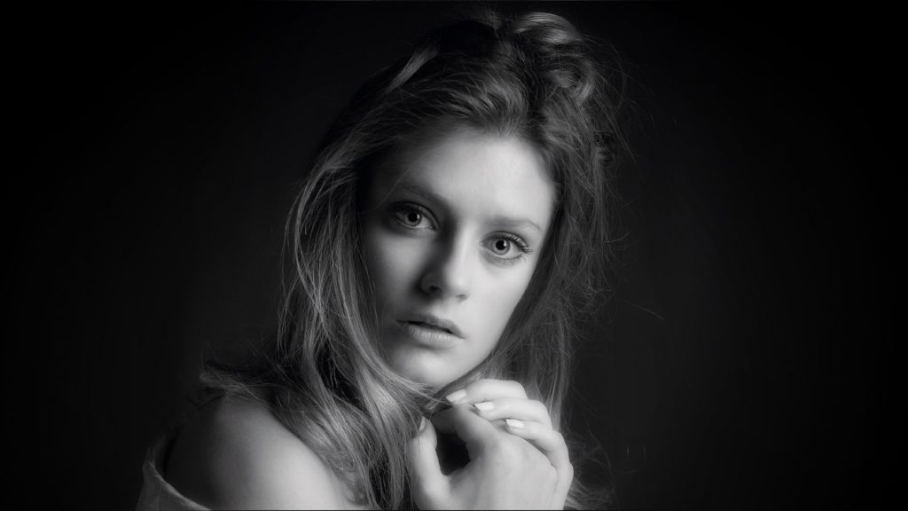 Elodie linea Form - shot 06